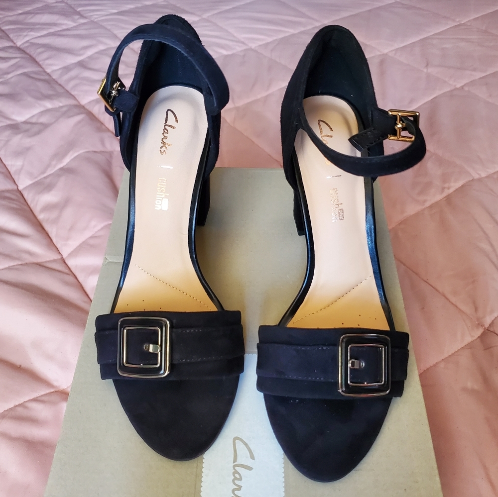 NWT Clarks Curtain Shine Black Suede Sandals